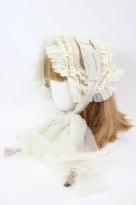 画像1: Luxmira / ハーフボンネット風ヘッドドレス”Mimi”  アイボリー I-26-09-08-114-LO-AC-TE-ZI (1)