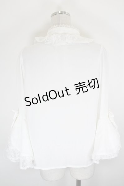 axes femme kawaii / 姫袖7分丈ブラウス 白 I-26-09-11-002-AX-BL-SA