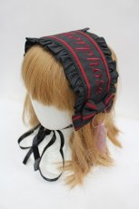画像1: metamorphose / 刺繍入りセーラーヘッドドレス  黒Ｘ赤 I-26-09-15-121-ME-AC-SA-ZI (1)