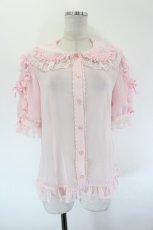 画像1: Angelic Pretty / 襟ロゴ刺繍袖フリルブラウス  ピンク I-26-09-16-002-AP-BL-TE-ZI (1)