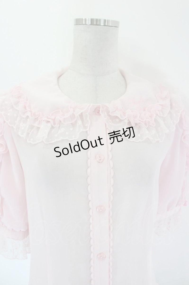 画像4: Angelic Pretty / 襟ロゴ刺繍袖フリルブラウス  ピンク I-26-09-16-002-AP-BL-TE-ZI (4)