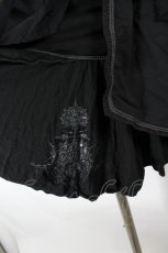 画像2: Ozz Croce / 刺繍入りベルトオーバー付スカート  黒 I-26-09-21-086-OO-SK-TE-ZI (2)