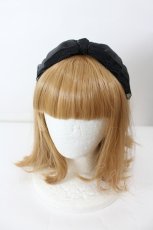 画像1: LOLITAその他(お買取対象外) / リボンカチューシャ  黒 I-26-09-21-115-LO-AC-SA-ZI (1)