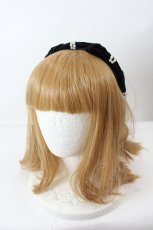 画像1: m petit by misako / NINA'S パールリボンカチューシャ  黒Ｘ白 I-26-09-21-116-LO-AC-SA-ZI (1)