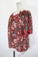 画像2: INGEBORG / フラワー総柄シャーリングトップス 4(11号) レッド I-26-09-23-043-LO-TO-SA-ZI (2)
