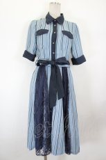 画像1: axes femme / マルチストライプ柄シャツワンピース  サックスＸ白Ｘ紺 I-26-09-23-083-AX-OP-SA-ZI (1)