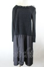 画像1: INGEBORG / 胸元フラワーモチーフ異素材切替ワンピース 4(11号) ブラック I-26-09-25-062-LO-OP-SA-ZI (1)