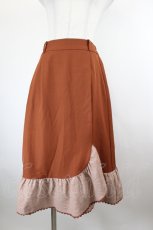 画像1: axes femme / 薔薇ベルト付きフリルスカート M ブラウン I-26-09-27-107-AX-SK-TE-ZI (1)