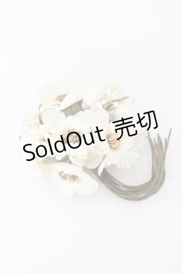 Preview of 白フラワーブーケコサージュ  白Ｘ緑