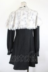 画像2: Rojita / ケープ付きシャツワンピース  黒 I-26-10-01-094-LO-OP-SA-ZI (2)