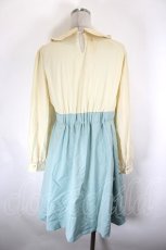 画像4: Amavel / フラワーバスケット刺繍切替ワンピース F 生成り×サックス I-26-10-03-058-CA-OP-TE-ZI (4)