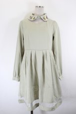 画像1: an another angelus / 襟リボン刺繍ワンピース  グリーン I-26-10-03-084-CA-OP-SA-ZI (1)