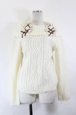 画像1: axes femme / バラ刺繍編み上げオフタートル  アイボリー I-26-10-03-015-AX-TO-SA-ZI (1)