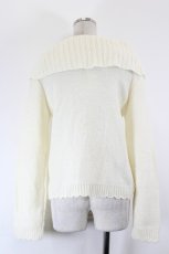 画像2: axes femme / バラ刺繍編み上げオフタートル  アイボリー I-26-10-03-015-AX-TO-SA-ZI (2)