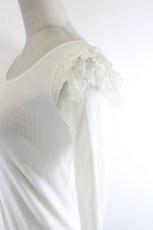 画像3: LODISPOTTO / フリルレースニットトップス  白Ｘベージュ I-26-10-08-013-LO-TO-SA-ZI (3)