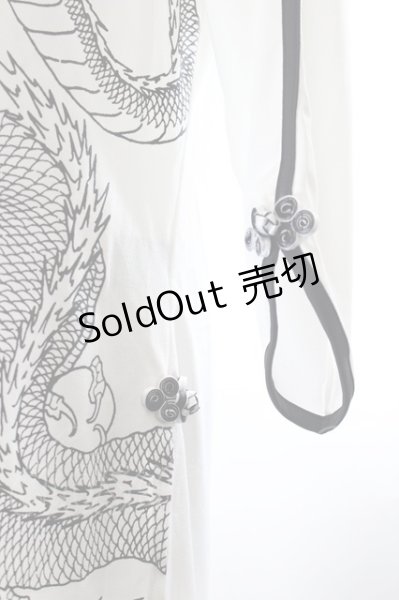 Qutie Frash / チャイナ龍カットソー 白X黒 I-26-10-08-021-QU-TO-SA