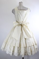 画像2: Angelic Pretty / フラワーレースピンタックジャンパースカート  生成り I-26-10-11-061-AP-OP-SA-ZI (2)