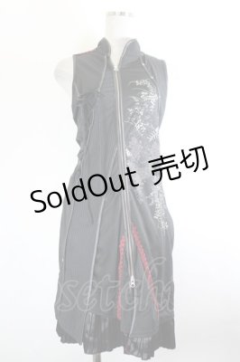 Preview of アームカバー付きノースリーブワンピース  黒Ｘ赤
