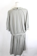画像2: PINK HOUSE / ドットブラウス&スカートセットアップ  グレーＸ白 I-26-10-11-089-LO-SK-SA-ZI (2)