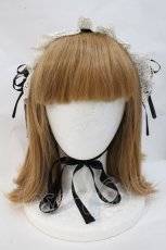 画像2: Innocent World / はしごレースリボンローズモチーフヘッドドレス  黒ｘ白ｘ赤 I-26-10-11-122-IW-AC-SA-ZI (2)