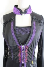 画像3: Ozz oneste / チャイナボタン&裾フラワープリント刺繍トップス  黒 I-26-10-11-022-OO-TO-SA-ZI (3)