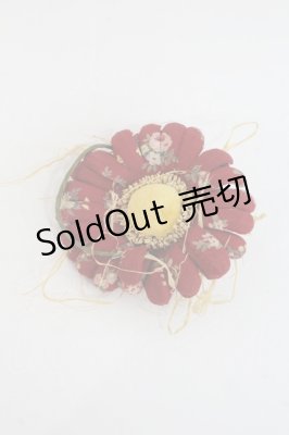 Preview of 雛菊コサージュ