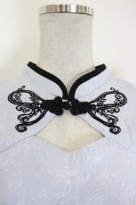 画像3: axes femme POETIQUE / チャイナバタフライ刺繍ブラウス  サックス I-26-10-17-007-AX-BL-SA-ZI (3)