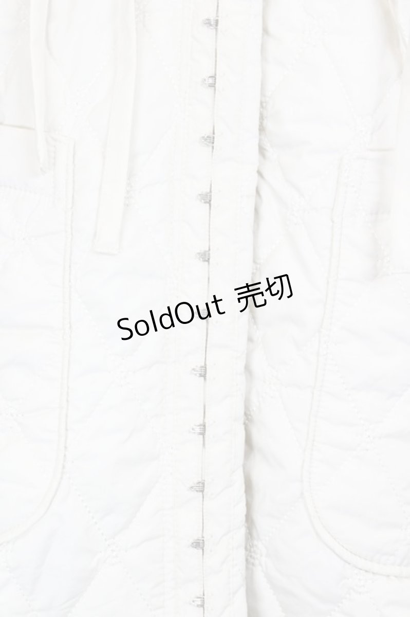 画像3: Candy Stripper / FRILL COLLAR PRECIOUS QUILTING JACKET 2 ベージュ I-26-10-20-030-PU-JA-SA-ZI (3)