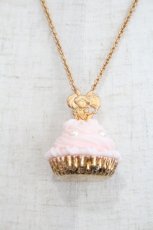 画像2: Q-pot. / プリンセス・ムーン・カップケーキネックレス  ピンク I-26-10-22-098-QP-AC-TE-ZI (2)