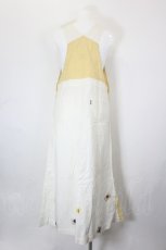 画像2: KETTY / フルーツ刺繍ジャンパースカート  白 I-26-10-25-060-LO-OP-SA-ZI (2)