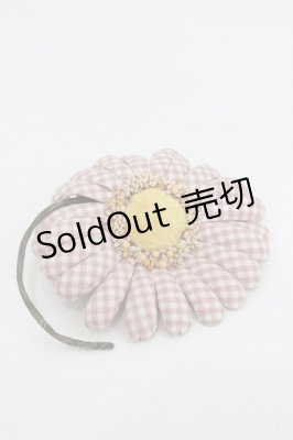 Preview of 雛菊コサージュ