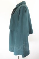 画像3: axes femme / タイ付オーバーケープ風ブラウス  グリーンＸ黒 I-26-10-30-004-AX-BL-SA-ZI (3)