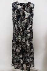 画像1: 【SALE】axes femme / 総柄ウエストマークワンピース  ネイビー×シロ O-23-10-26-100-AX-OP-IG-ZT310 (1)