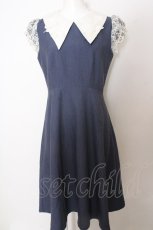 画像1: Maison de FLEUR Petite Robe / 水辺に座るワンピース M ネイビー O-23-10-26-153-LO-OP-YM-ZT103 (1)