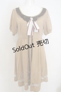 axes femme POETIQUE / レースカラーニットワンピース  ベージュ O-23-11-18-091-AX-OP-IG-ZT310