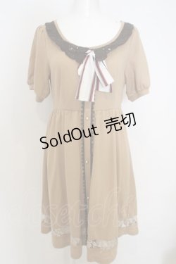 画像1: axes femme POETIQUE / レースカラーニットワンピース  ベージュ O-23-11-18-091-AX-OP-IG-ZT310