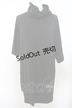 画像1: 【SALE】NieR CLOTHING / フェイスカバー付き半袖トップス  ブラック O-23-11-27-013-PU-TO-IG-ZT338