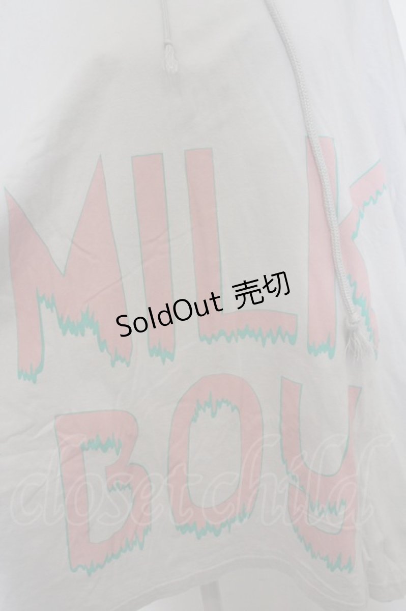 画像2: 【SALE】MILKBOY / スクエアカットフーディ  ライトグレー O-23-12-21-096-MB-TO-IG-ZT354 (2)