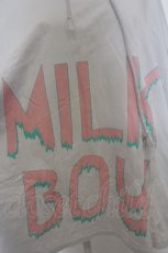 画像2: 【SALE】MILKBOY / スクエアカットフーディ  ライトグレー O-23-12-21-096-MB-TO-IG-ZT354 (2)