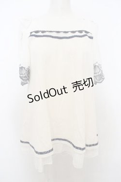 画像1: 【SALE】axes femme / シェル刺繍オフショルトップス M キナリ O-23-12-22-089-AX-TO-OW-ZT354