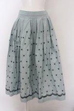 画像1: 【SALE】Jane Marple Dans Le Saｌon /Clover embroidery キャトルタックスカート M サックス O-23-12-29-015-JM-SK-IG-ZT378 (1)
