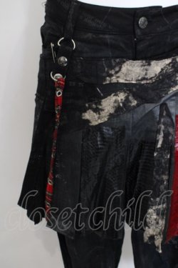 画像3: h.ANARCHY / ドラゴンレザーバムフラップショートデニムパンツ  ブラックxレッド O-24-02-28-119-HN-PA-YM-ZS