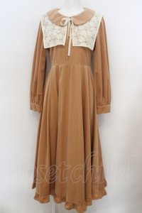 Maison de FLEUR / 星に届きそうなワンピース M ベージュ O-24-02-28-018-LO-OP-YM-ZT333