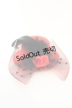 画像1: 【SALE】MARBLE / バラ羽付きミニハット  赤×黒羽×赤バラ O-24-03-30-108-GO-AC-IG-ZT012