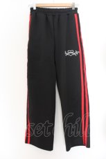 画像1: 【SALE】ACDC / WING HEARTサイドラインジャージパンツ  ブラック×レッド O-24-05-30-1171-PU-PA-OW-ZT332 (1)