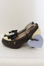 画像2: 【SALE】axes femme Kawaii / キャンディビジューパンプス L ブラウン O-24-05-31-013-AX-SH-IG-ZTK001 (2)
