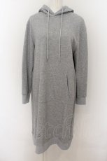 画像1: NieR CLOTHING / GAOMARUロングパーカーワンピース  グレー O-24-07-08-1047-PU-OP-AS-ZI (1)