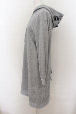画像2: NieR CLOTHING / GAOMARUロングパーカーワンピース  グレー O-24-07-08-1047-PU-OP-AS-ZI (2)