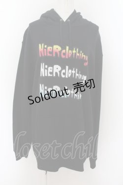 画像1: NieR CLOTHING / プリントフードパーカー  黒 O-24-07-08-1002-PU-TO-KB-ZI