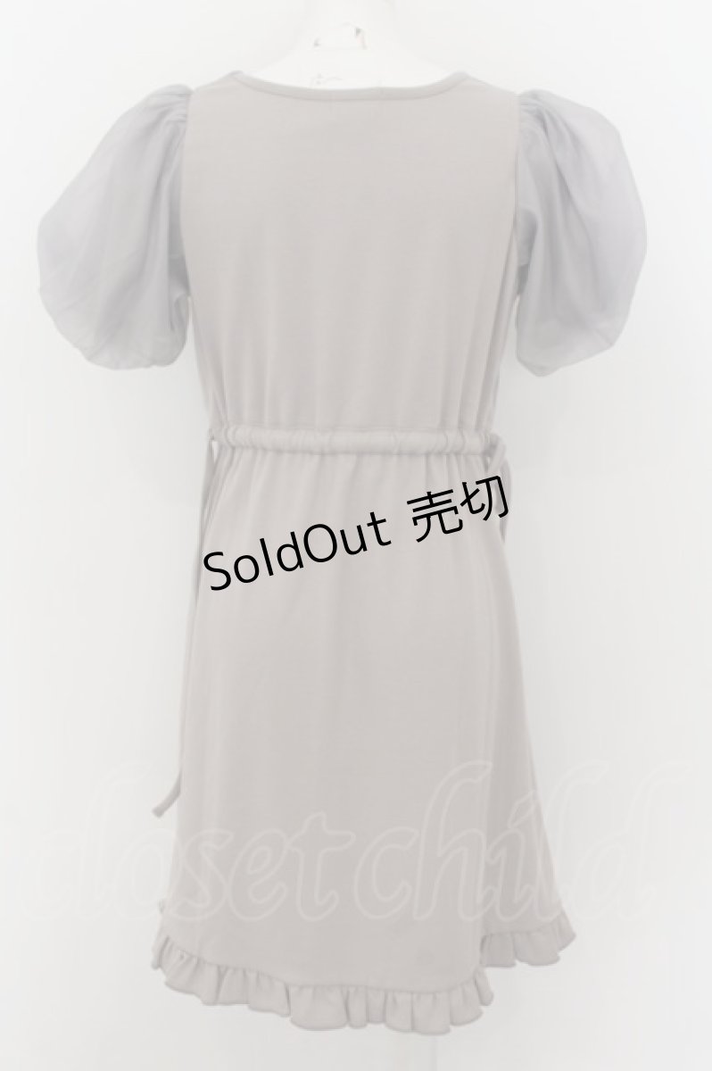 画像3: axes femme POETIQUE / シアーパフ袖カットミニワンピ M グレージュ O-24-08-18-002-AX-OP-OW-ZH (3)